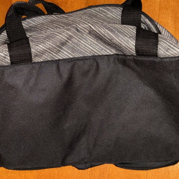 Grey Duffle Bag - Picture 4 of 4